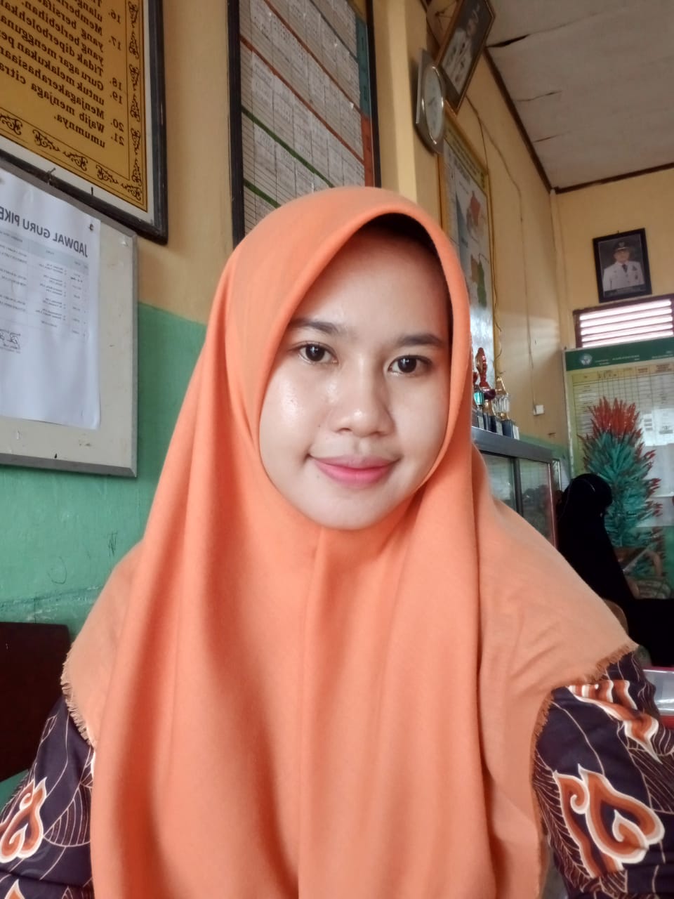 St. Fatimah, S.Pd